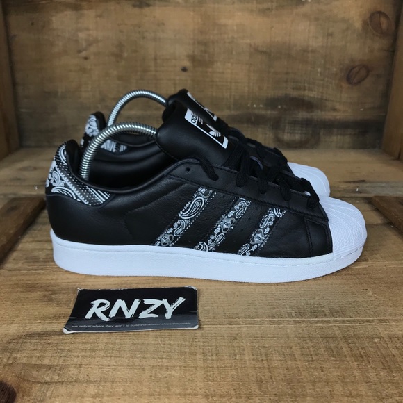 adidas Other - NEW Adidas Originals Superstar Graffiti